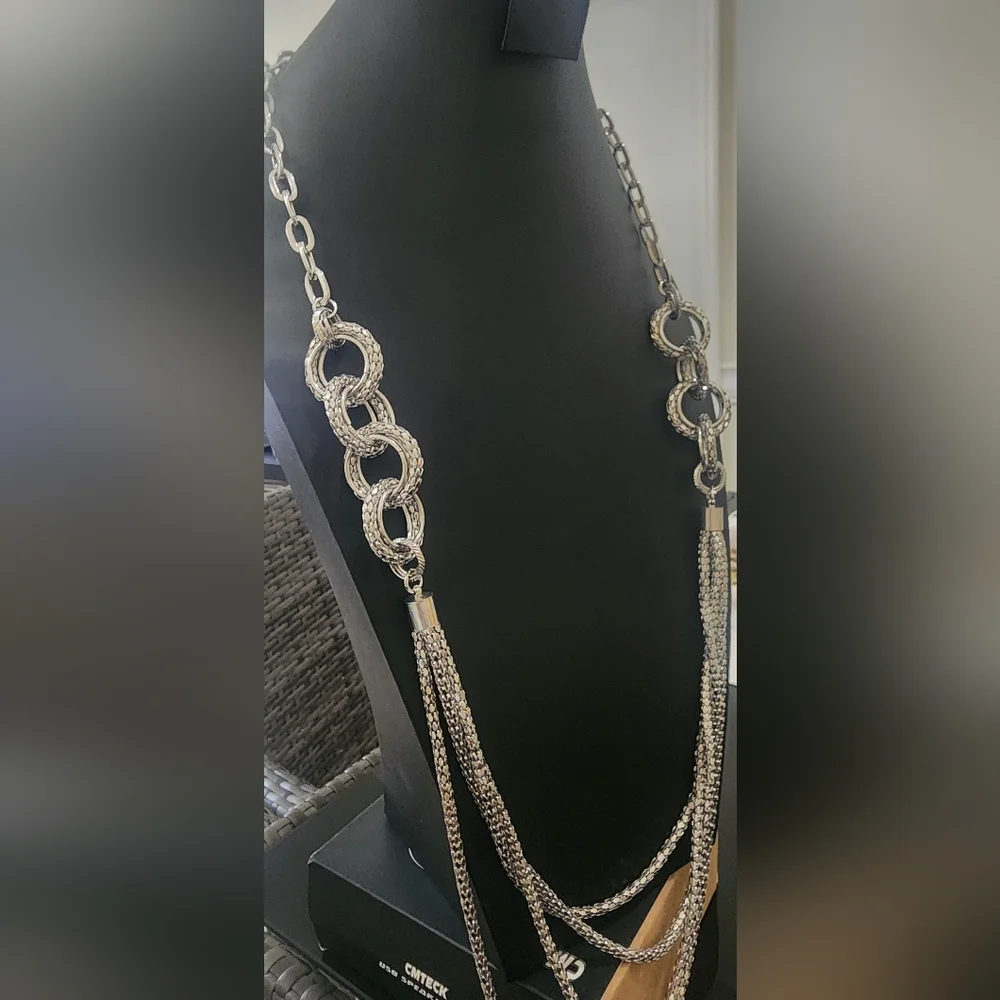 Elegant Silver Tone Chain Necklace and‎ Earring Set